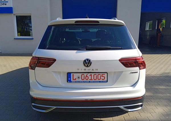 Volkswagen Tiguan cena 112000 przebieg: 25000, rok produkcji 2022 z Pobiedziska małe 781